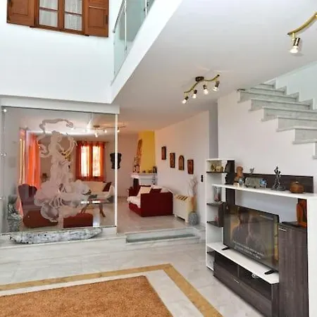 Вилла Tinos Luxury Two-storey With Private Pool Агиос-Состис