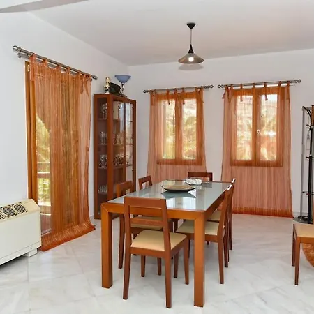 Tinos Luxury Two-storey With Private Pool Агиос-Состис