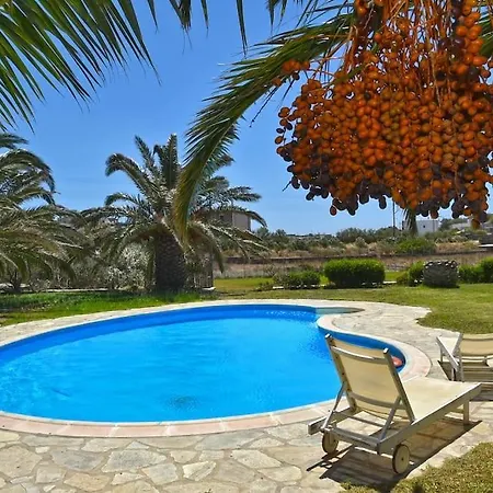Tinos Luxury Two-storey With Private Pool Агиос-Состис