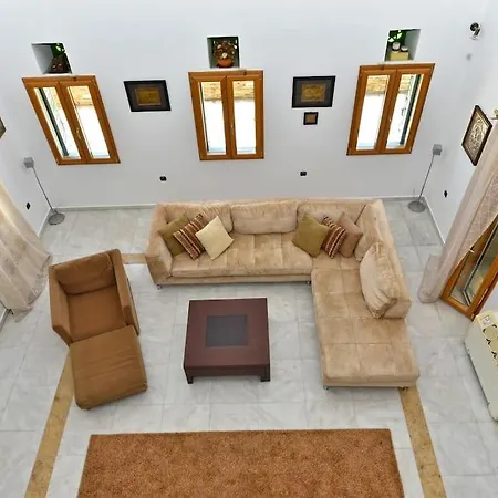 Luxury Household In The Oustkirts Of Tinos Town