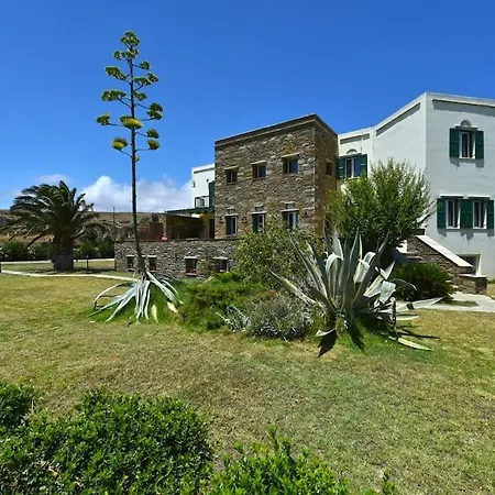 Villa Luxury Household In The Oustkirts Of Tinos Town