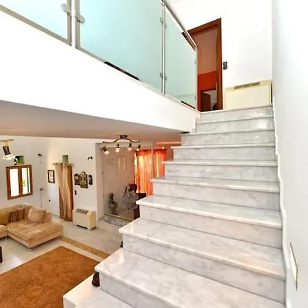 Luxury Household In The Oustkirts Of Tinos Town