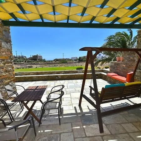 Luxury Household In The Oustkirts Of Tinos Town Villa