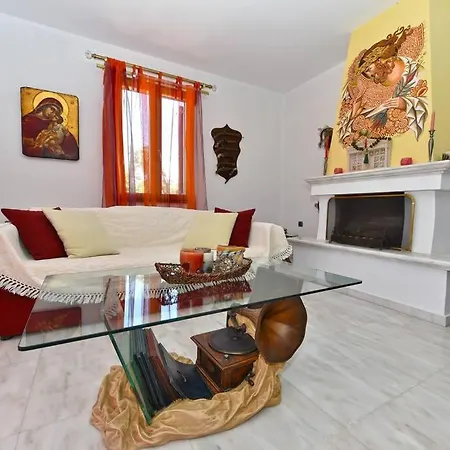 Luxury Household In The Oustkirts Of Tinos Town
