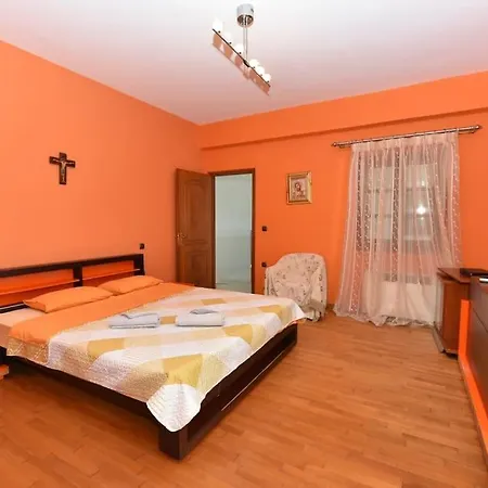 Willa Luxury Household In The Oustkirts Of Tinos Town